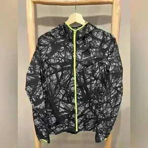Nike size small windbreaker